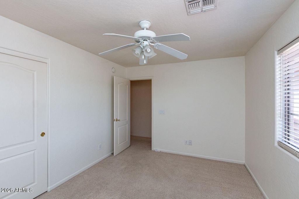 Image 17 of property listing at 149 E CANYON CREEK Drive, Gilbert, AZ 85296