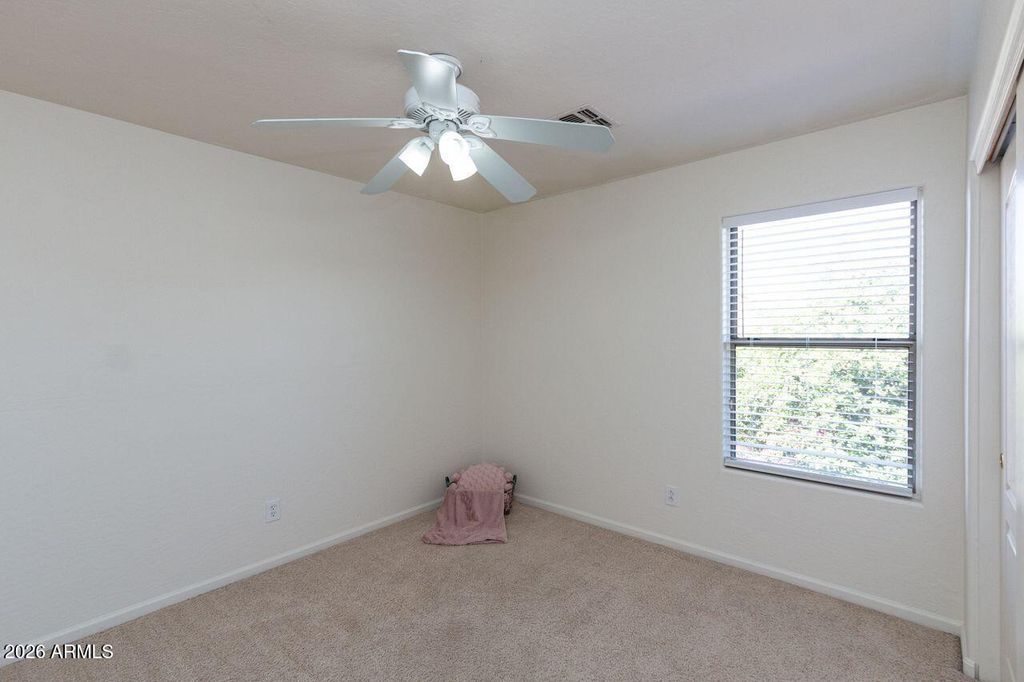 Image 19 of property listing at 149 E CANYON CREEK Drive, Gilbert, AZ 85296