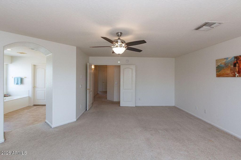 Image 22 of property listing at 149 E CANYON CREEK Drive, Gilbert, AZ 85296