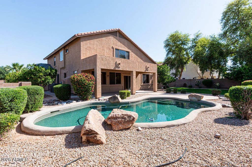 Image 30 of property listing at 149 E CANYON CREEK Drive, Gilbert, AZ 85296
