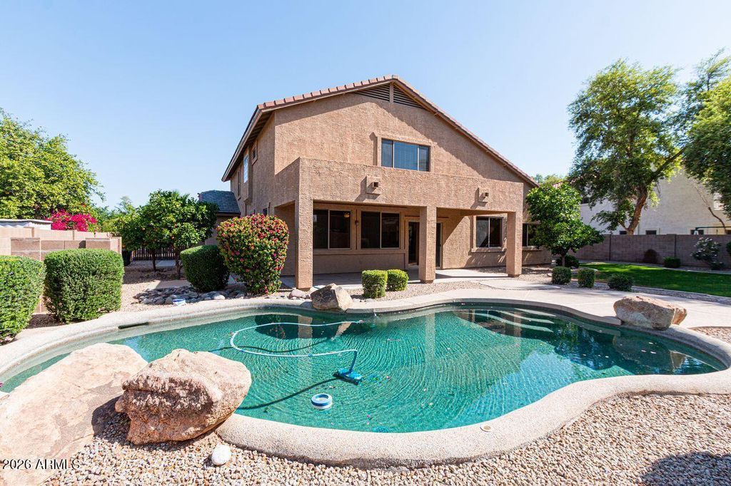 Image 31 of property listing at 149 E CANYON CREEK Drive, Gilbert, AZ 85296