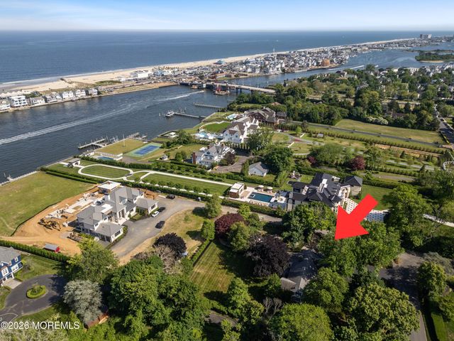 21 N Ward Avenue, Rumson, NJ 07760