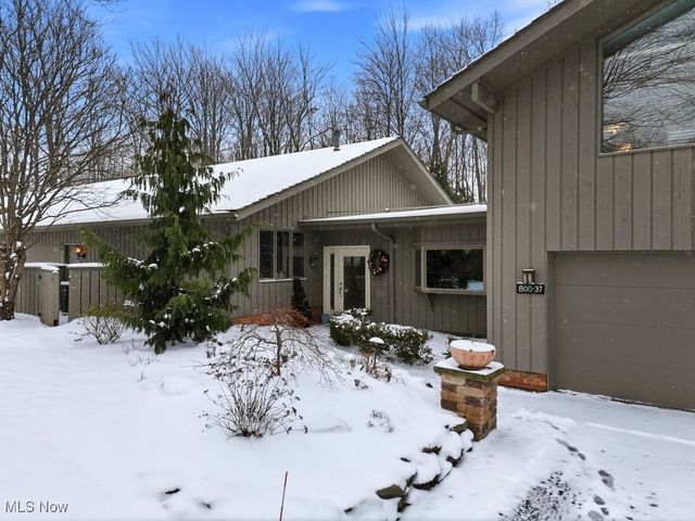 800 Windward Drive 37, Aurora, OH 44202