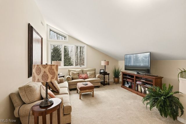 800 Windward Drive 37, Aurora, OH 44202