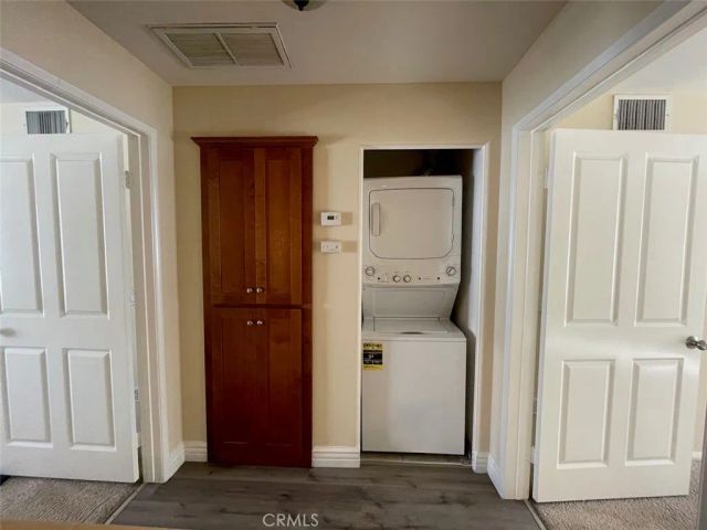 1075 N. Maclay Avenue 25, San Fernando, CA 91340