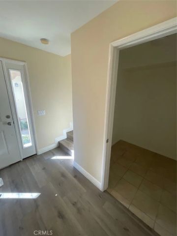 1075 N. Maclay Avenue 25, San Fernando, CA 91340