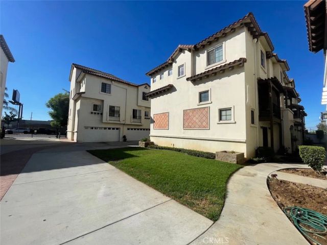1075 N. Maclay Avenue 25, San Fernando, CA 91340