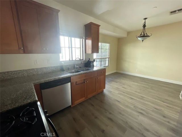 1075 N. Maclay Avenue 25, San Fernando, CA 91340