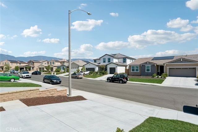 2380 Crater, Rialto, CA 92377