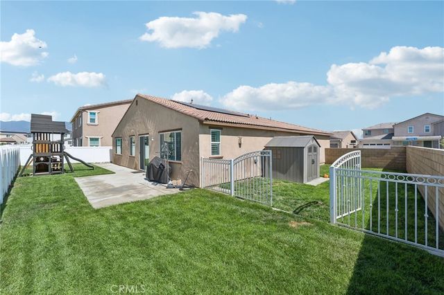 2380 Crater, Rialto, CA 92377