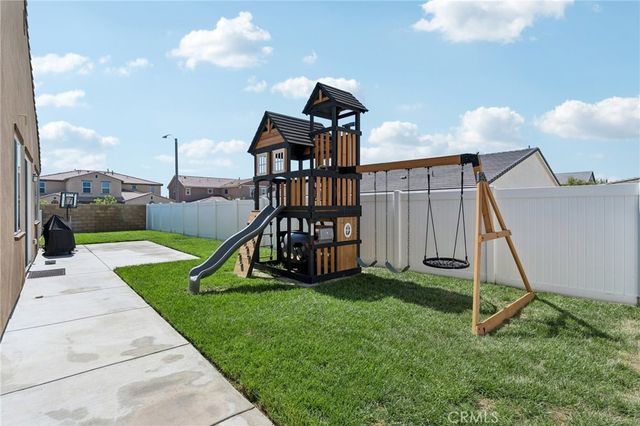 2380 Crater, Rialto, CA 92377
