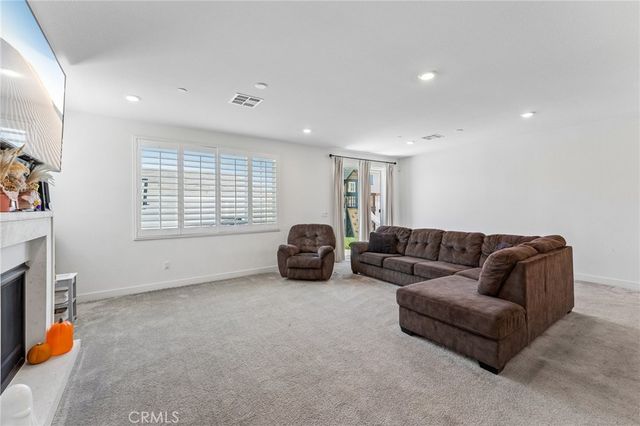2380 Crater, Rialto, CA 92377
