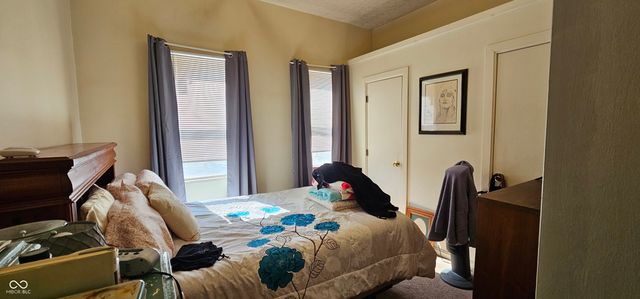 216 W South Street, Greenfield, IN 46140