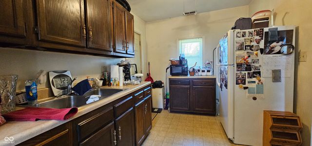 216 W South Street, Greenfield, IN 46140