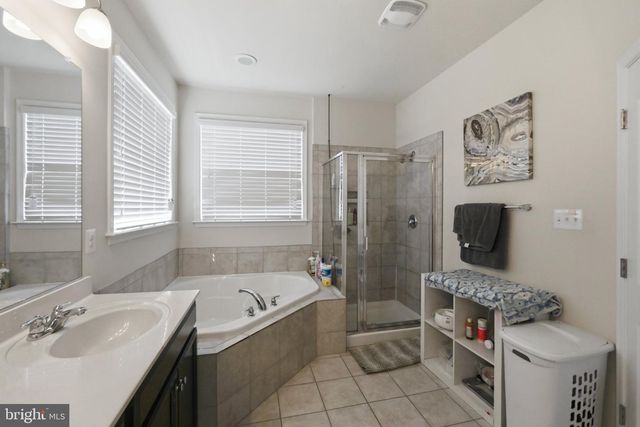 9205 GLENARDEN PKWY, Lanham, MD 20706