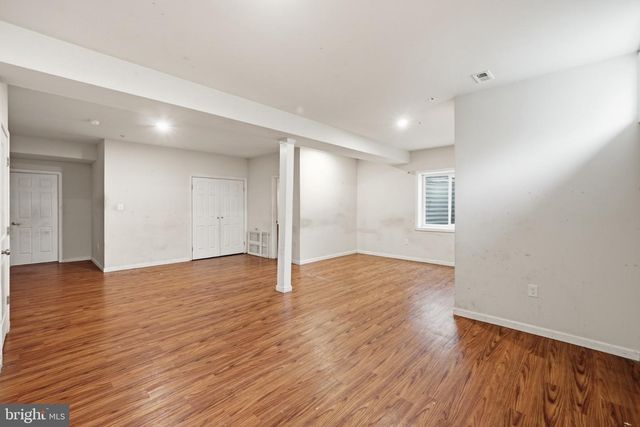 9205 GLENARDEN PKWY, Lanham, MD 20706