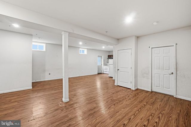 9205 GLENARDEN PKWY, Lanham, MD 20706