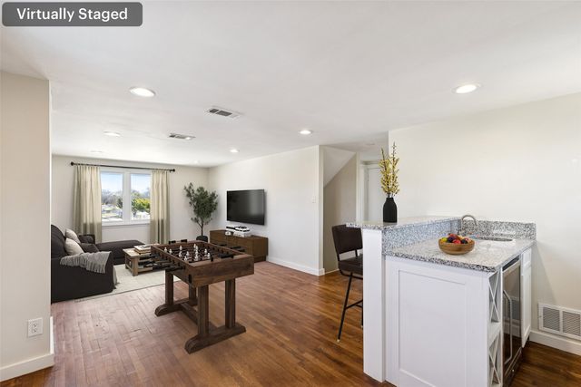 2620 Lakeland Drive, Dallas, TX 75228