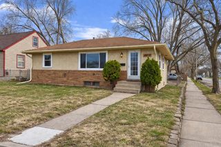 4900 Russell Avenue N, Minneapolis, MN 55430