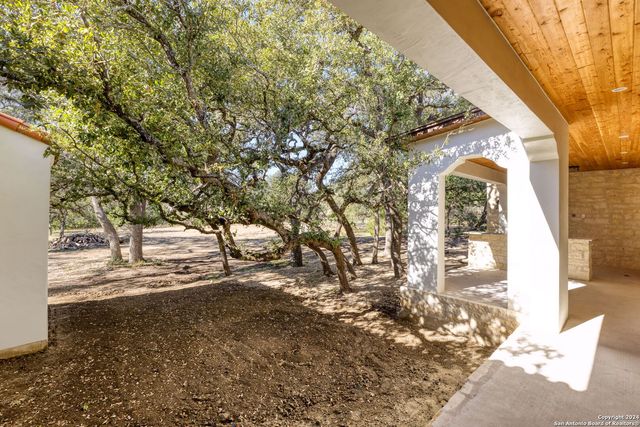 213 TRAPPERS LN, New Braunfels, TX 78132