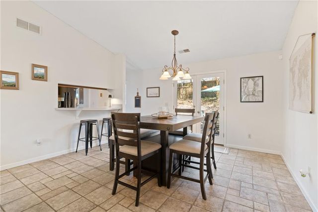 233 Sharney NE Lane, Kennesaw, GA 30144