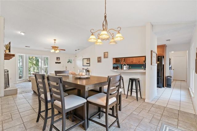 233 Sharney NE Lane, Kennesaw, GA 30144