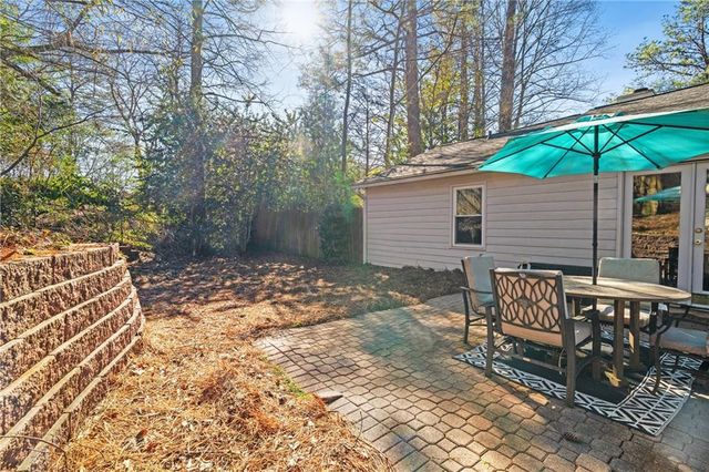 233 Sharney NE Lane, Kennesaw, GA 30144