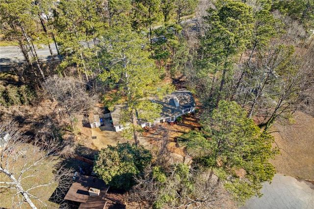 233 Sharney NE Lane, Kennesaw, GA 30144