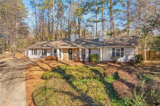 233 Sharney NE Lane, Kennesaw, GA 30144