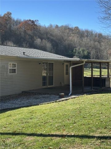 10765 Coshocton Road, New Concord, OH 43762