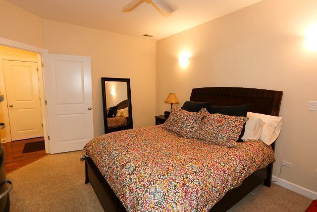 4325 N Ashland Avenue G, Chicago, IL 60613