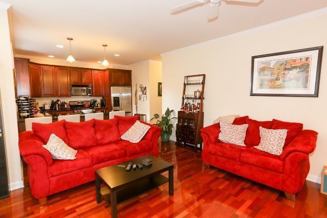 4325 N Ashland Avenue G, Chicago, IL 60613