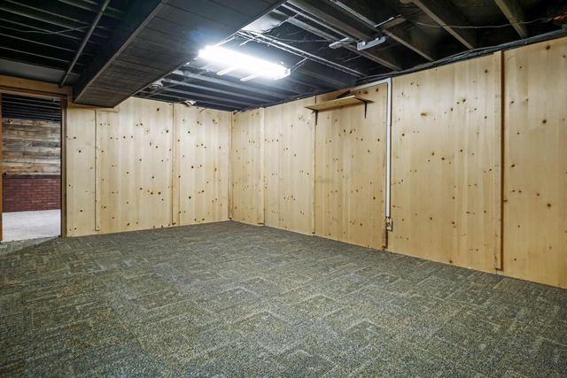 N105W21215 Oak LANE, Germantown, WI 53022