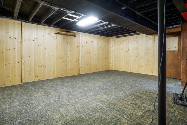 N105W21215 Oak LANE, Germantown, WI 53022