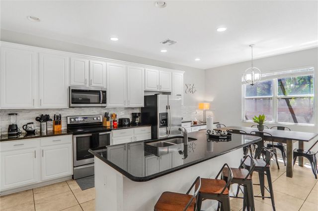 620 LAS FUENTES DRIVE, Kissimmee, FL 34746