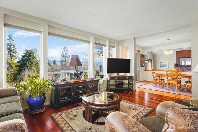 15821 269th Street E, Graham, WA 98338