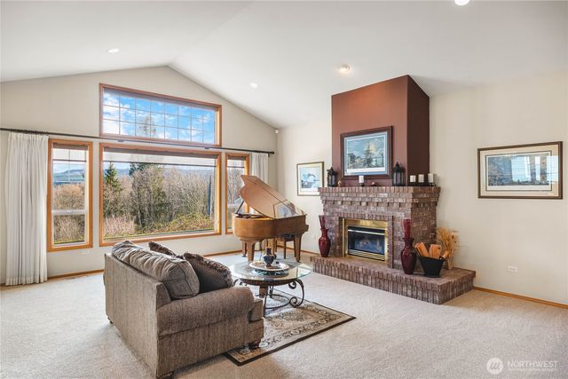 15821 269th Street E, Graham, WA 98338