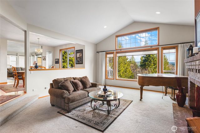 15821 269th Street E, Graham, WA 98338