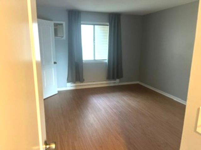 203 N WATERS EDGE Drive 202, Glendale Heights, IL 60139