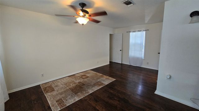 1312 W Park Row Drive, Arlington, TX 76013