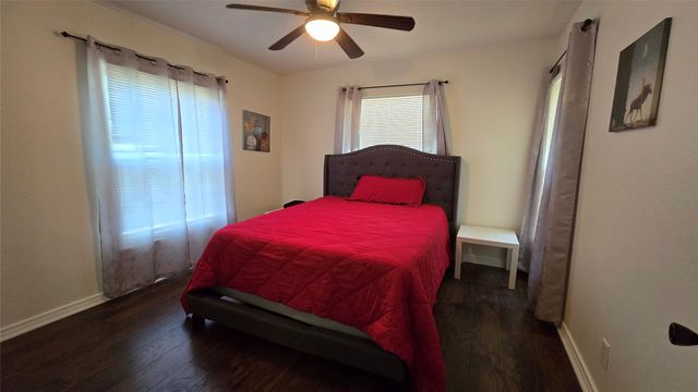 1312 W Park Row Drive, Arlington, TX 76013