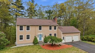 4 Royal Court, Merrimack, NH 03054