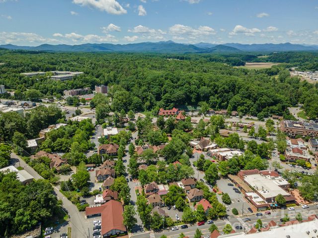 5 All Souls Crescent, Asheville, NC 28803