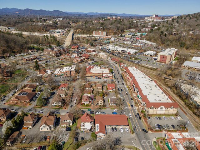 5 All Souls Crescent, Asheville, NC 28803