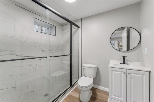 217 W 83rd Terrace, Kansas City, MO 64114