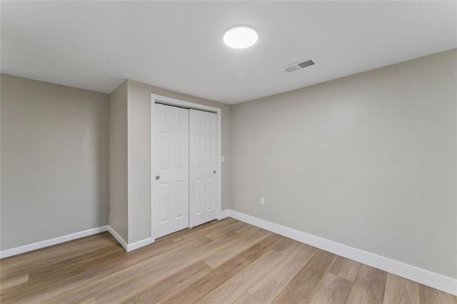 217 W 83rd Terrace, Kansas City, MO 64114