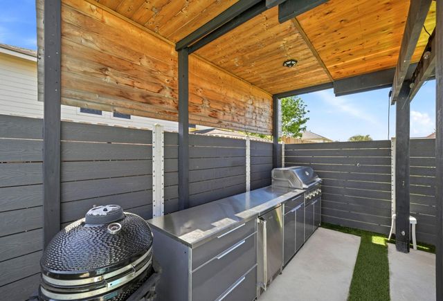 15118 Mause Creek Drive, Humble, TX 77396