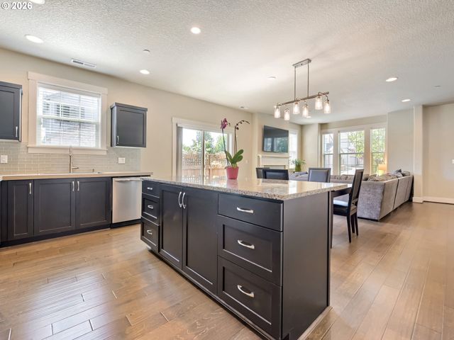 28748 Sw FINLAND Ave, Wilsonville, OR 97070