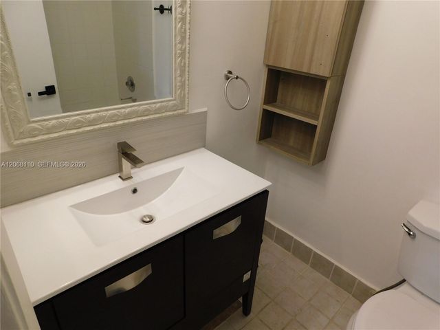 12164 SW 52nd Place, Cooper City, FL 33330