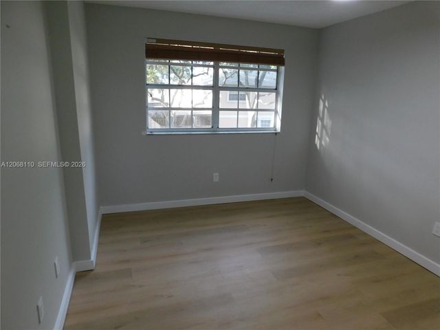 12164 SW 52nd Place, Cooper City, FL 33330